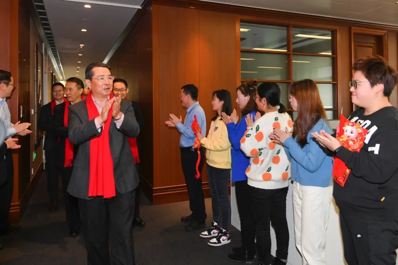 总裁拜年啦远东宏信送出六大牛气祝福